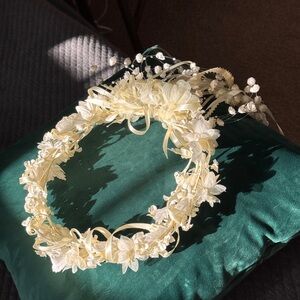 Vintage Ivory Bridal Halo Crown with Ribbon Cascade – 1980s Romantic Headpiece